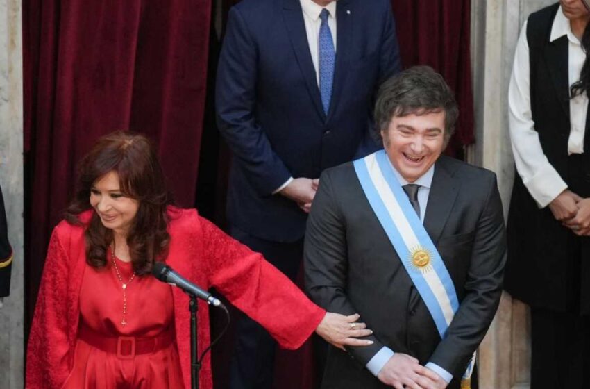  Cristina Kirchner volvió a cruzar a Javier Milei: “Te van a soltar la mano y te van a descartar”